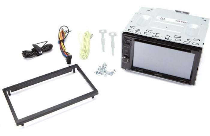 How to Install a Basic Aftermarket Car Stereo (with Pictures)